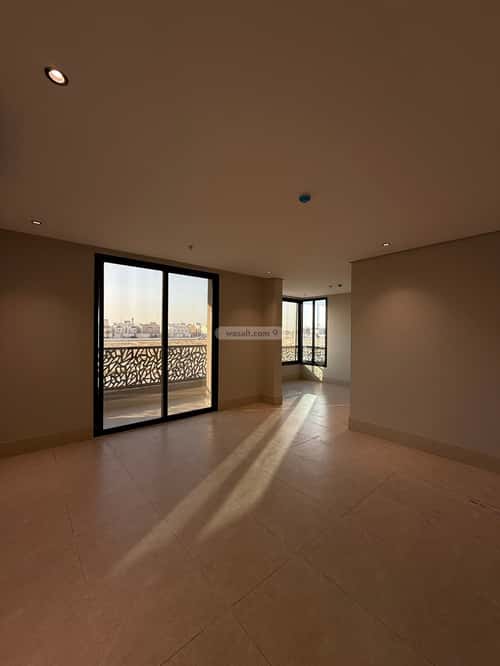 6 bedroom apartment in Dahiat King Fahd 9