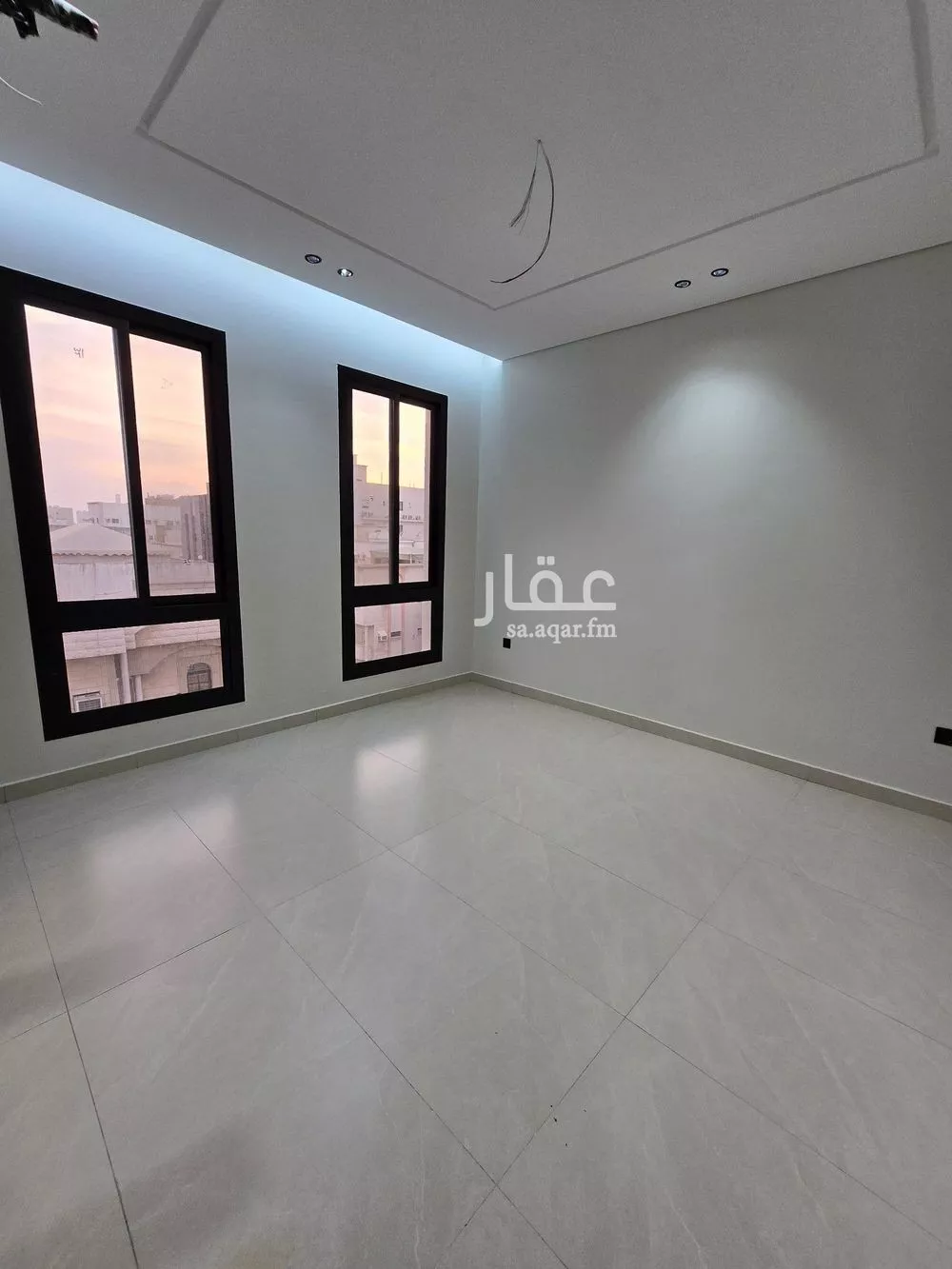 شقة 5 غرف في النزهة 5