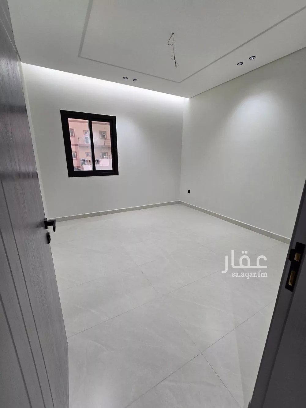 شقة 5 غرف في النزهة 9