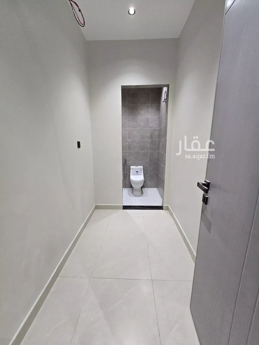 شقة 5 غرف في النزهة 10