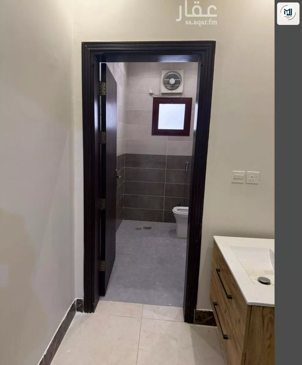 3 bedroom apartment in Az Zomorod, Jeddah 8