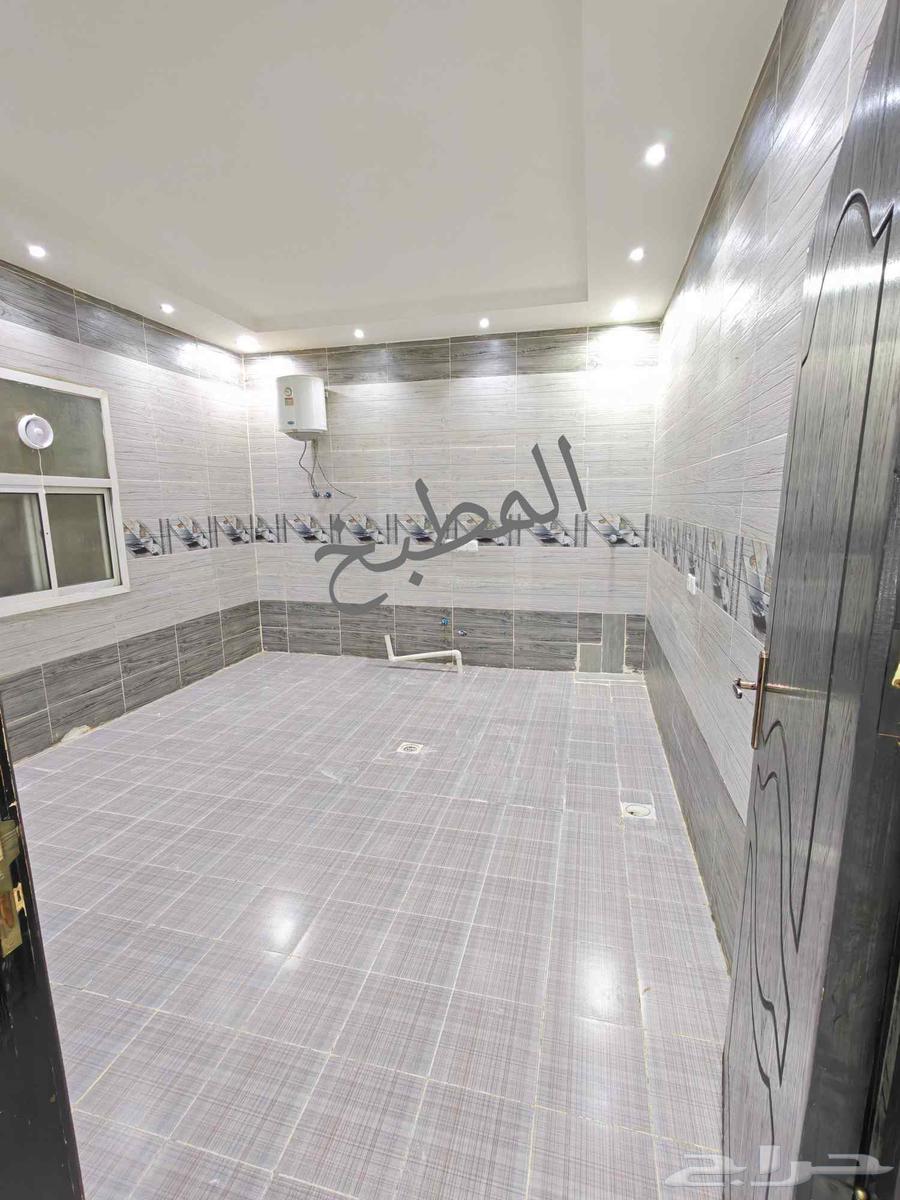 فيلا 7 غرف في الرمال 10