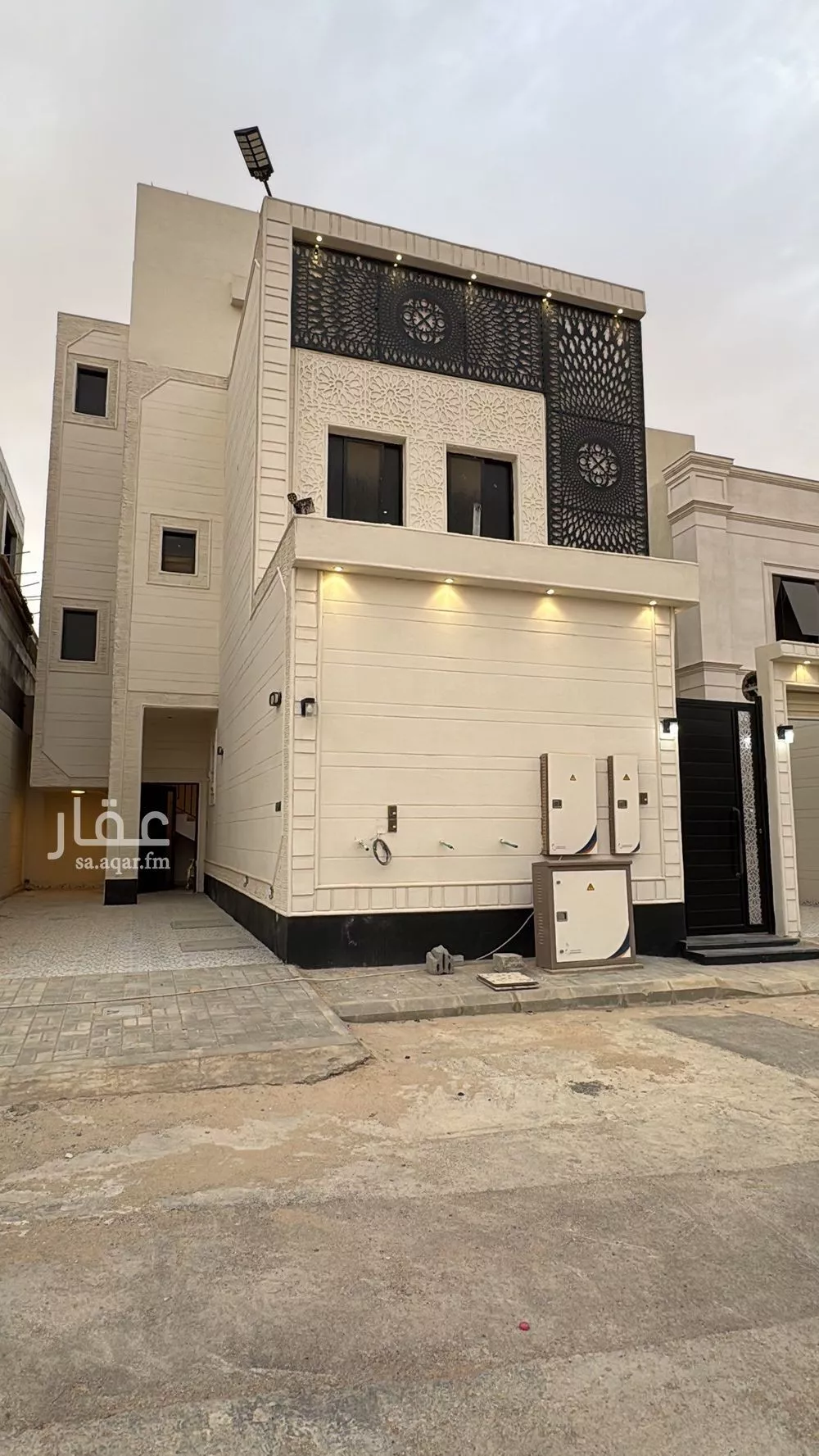 4 bedroom apartment in Al Bayan, Riyadh 5