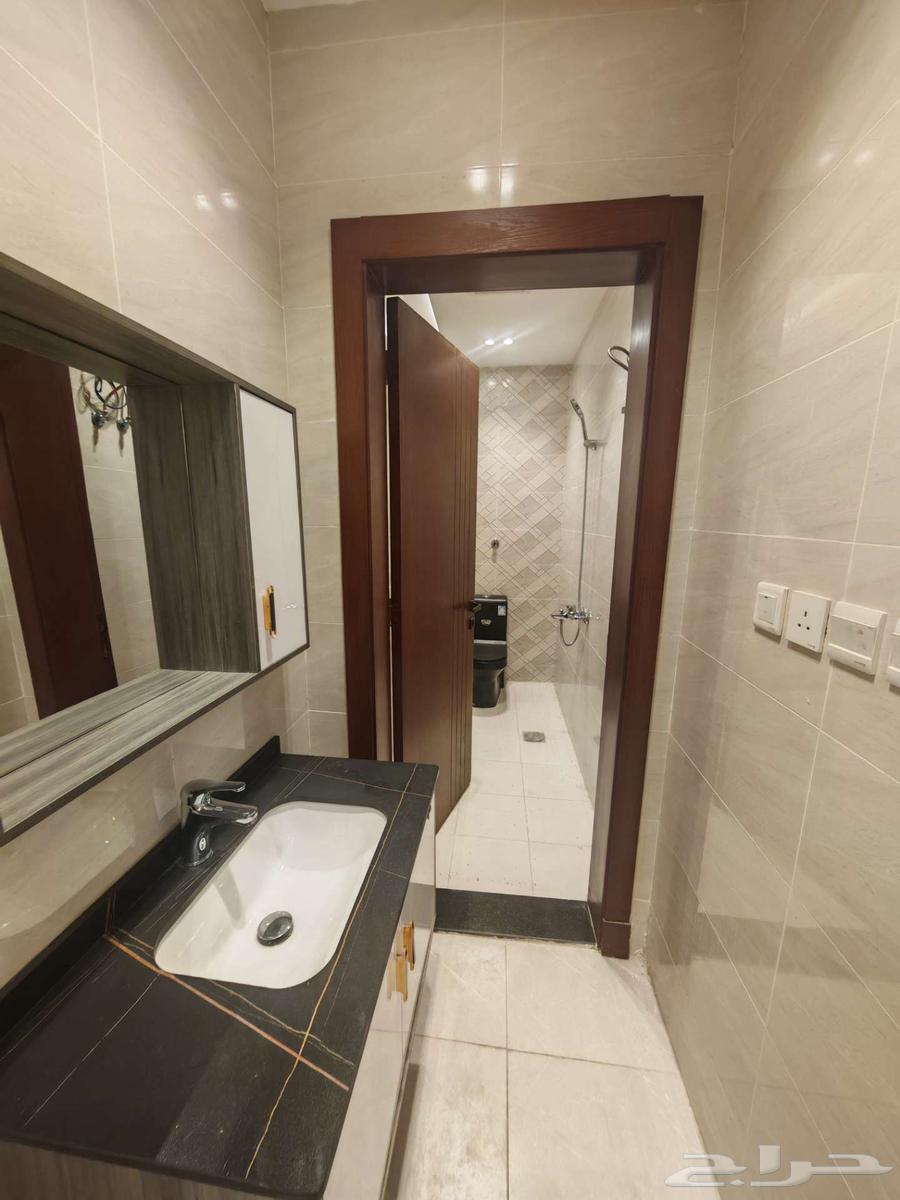 شقة 5 غرف في السلامة 2