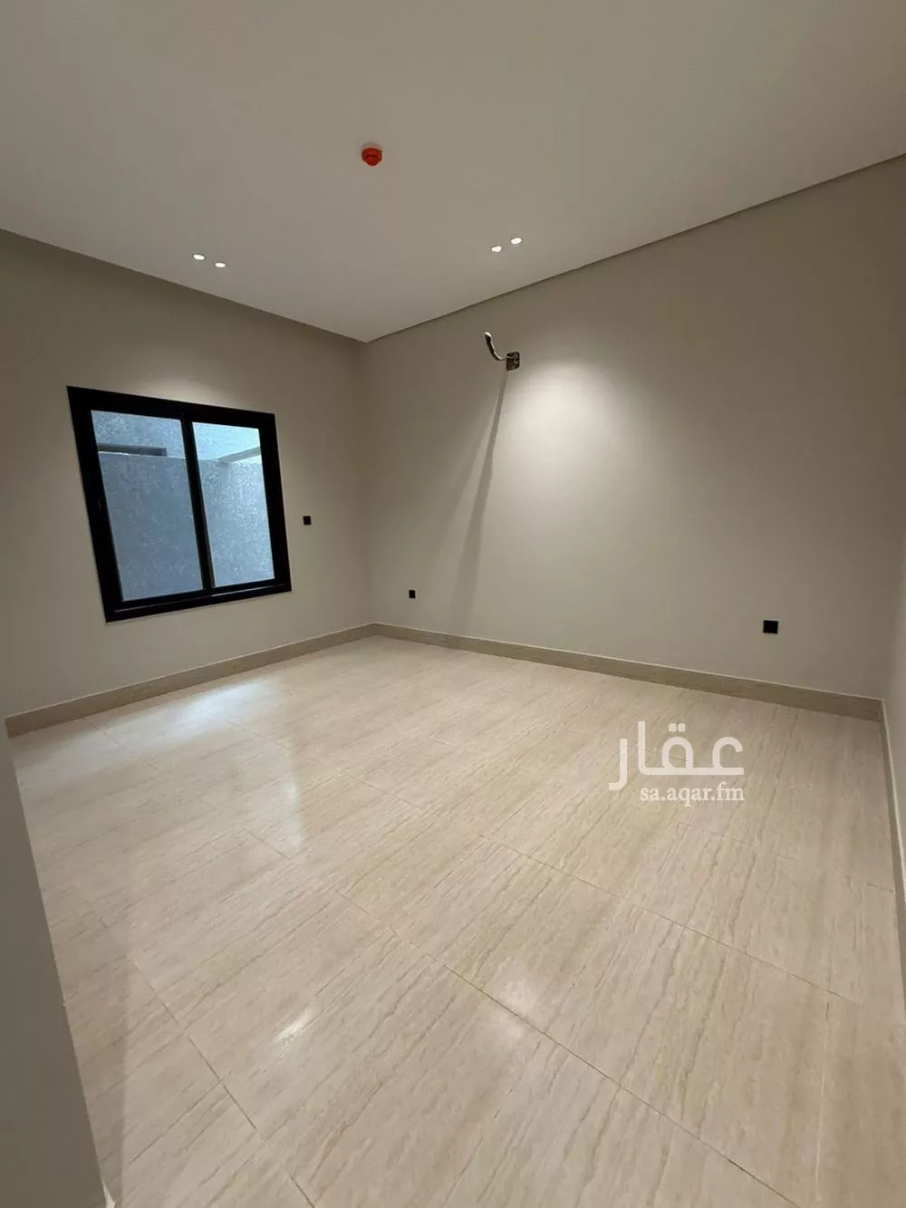 3 bedroom apartment in Al Rimal 6