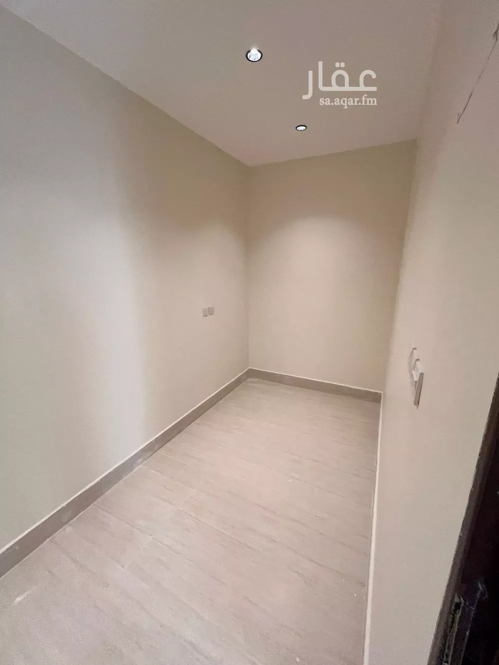 3 bedroom floor in Al Aridh 2