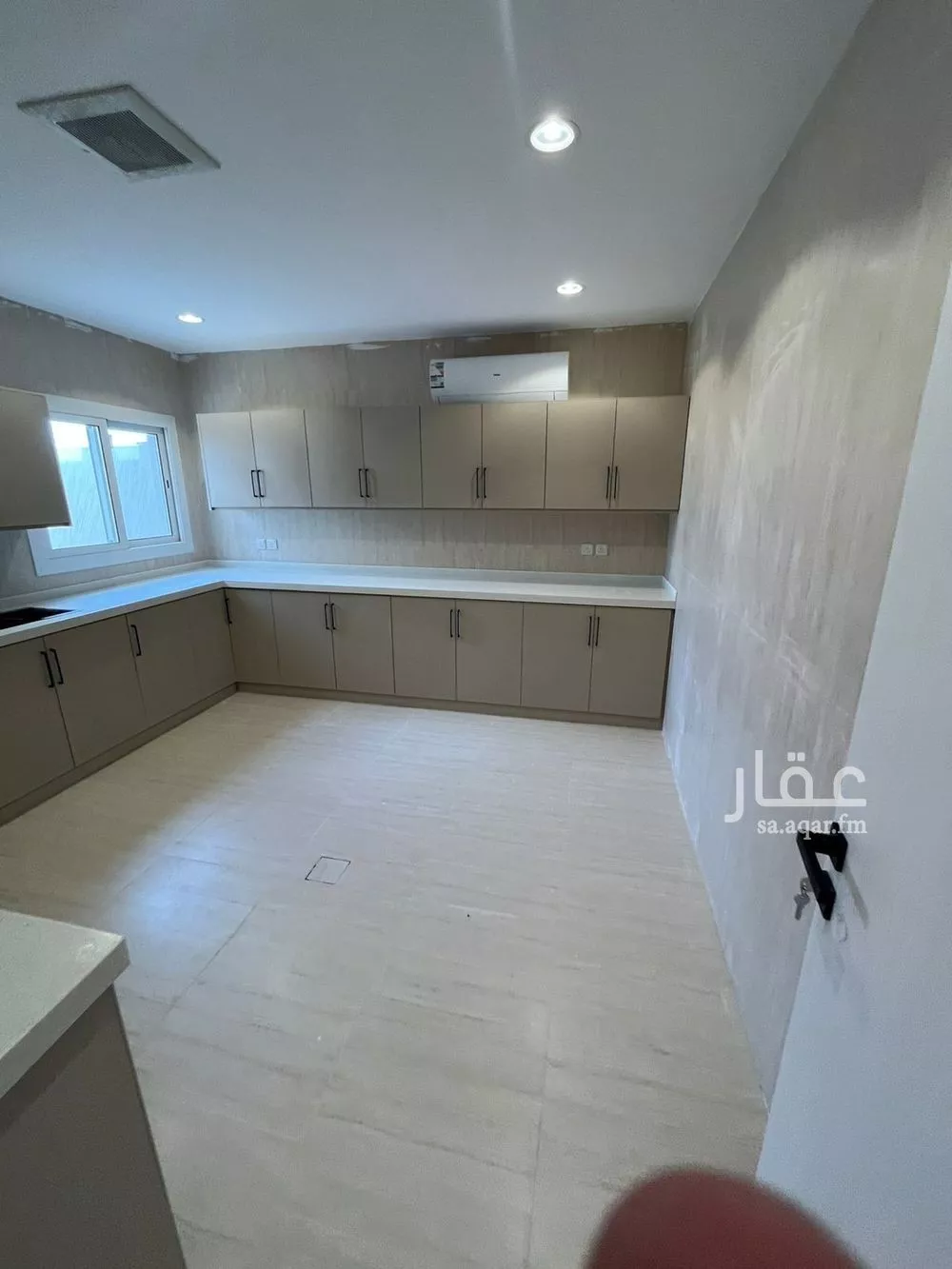 3 bedroom floor in Al Aridh 10