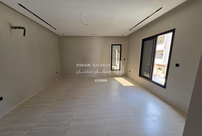 3 bedroom apartment in Al Rawdah 2