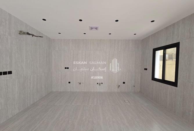 3 bedroom apartment in Al Rawdah 3
