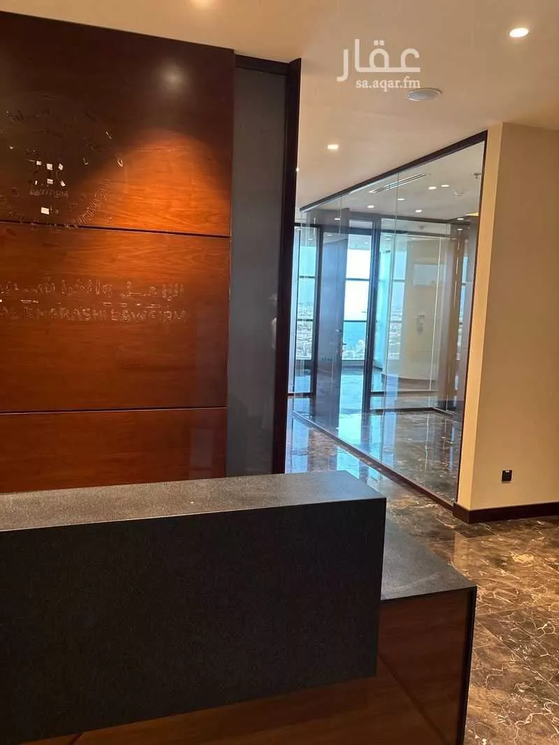 مكتب 197 م² في الشاطئ 8