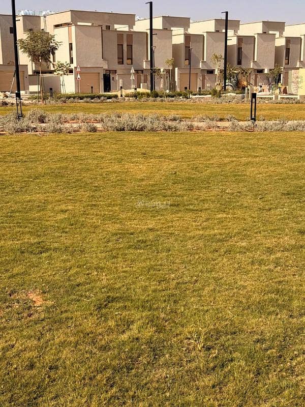 4 bedroom villa in King Khalid International Airport, Riyadh 36
