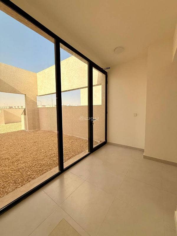 4 bedroom villa in King Khalid International Airport, Riyadh 26