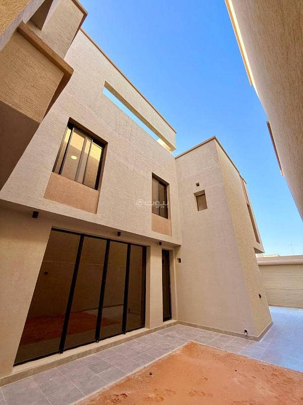 4 bedroom villa in King Khalid International Airport, Riyadh 6