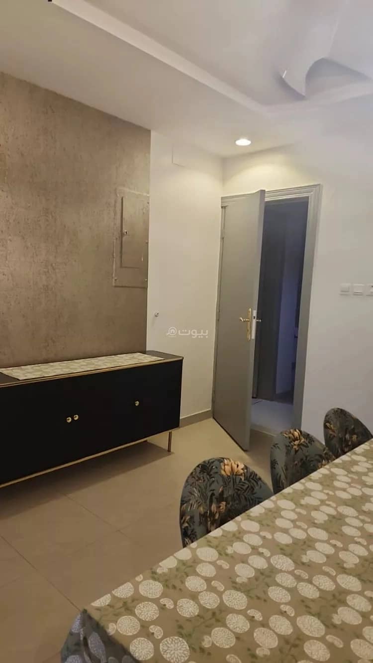 4 bedroom villa in Granada, Riyadh 6