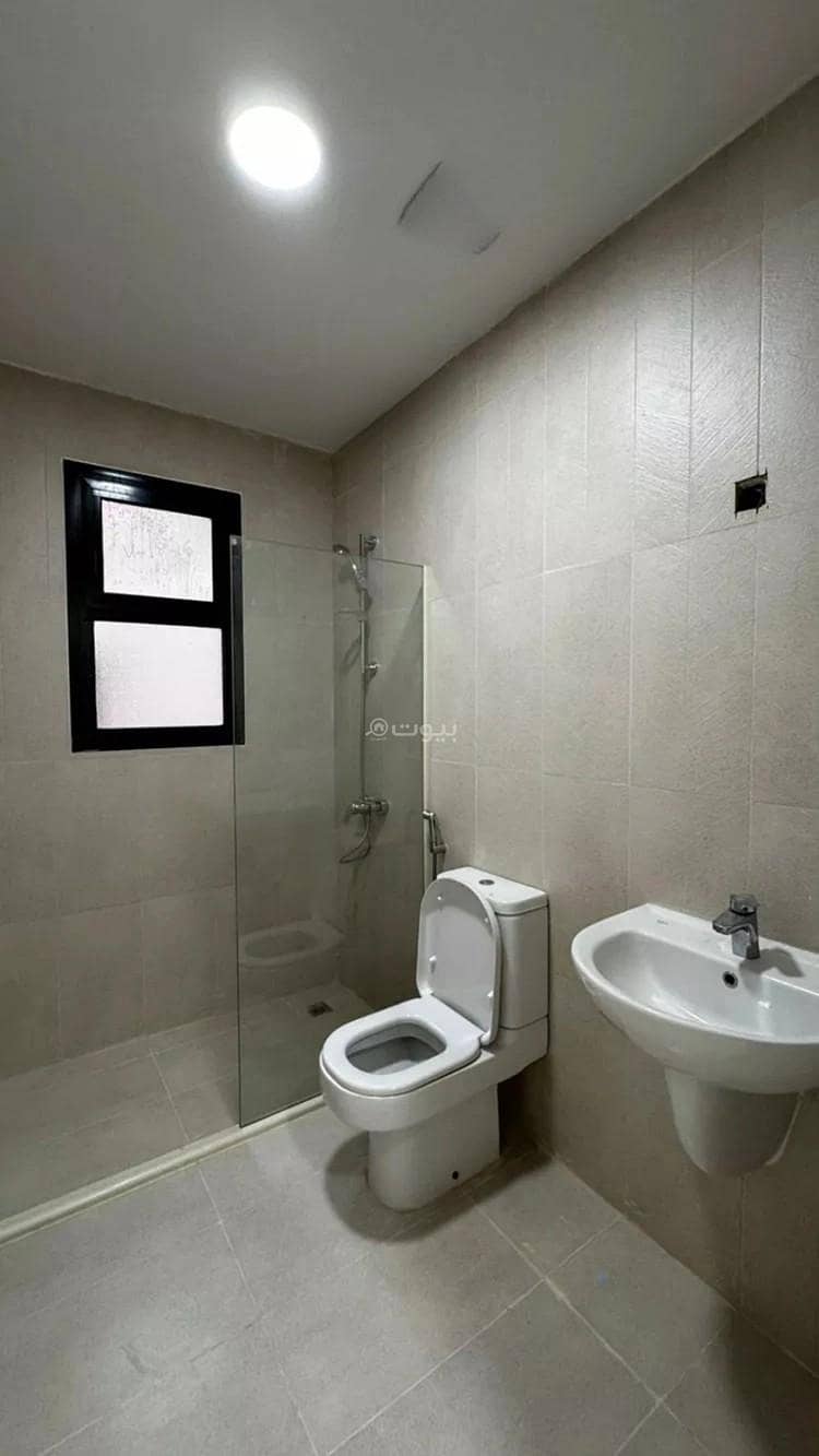 4 bedroom villa in Khuzam, Riyadh 13