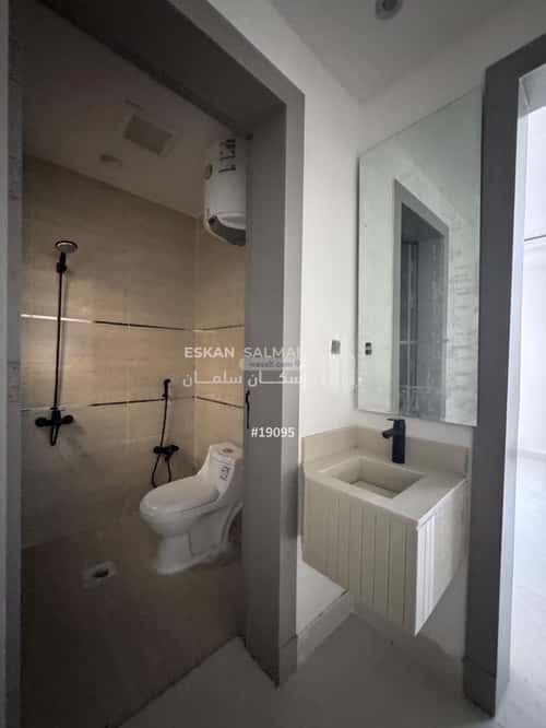 شقة 6 غرف في طيبة 4