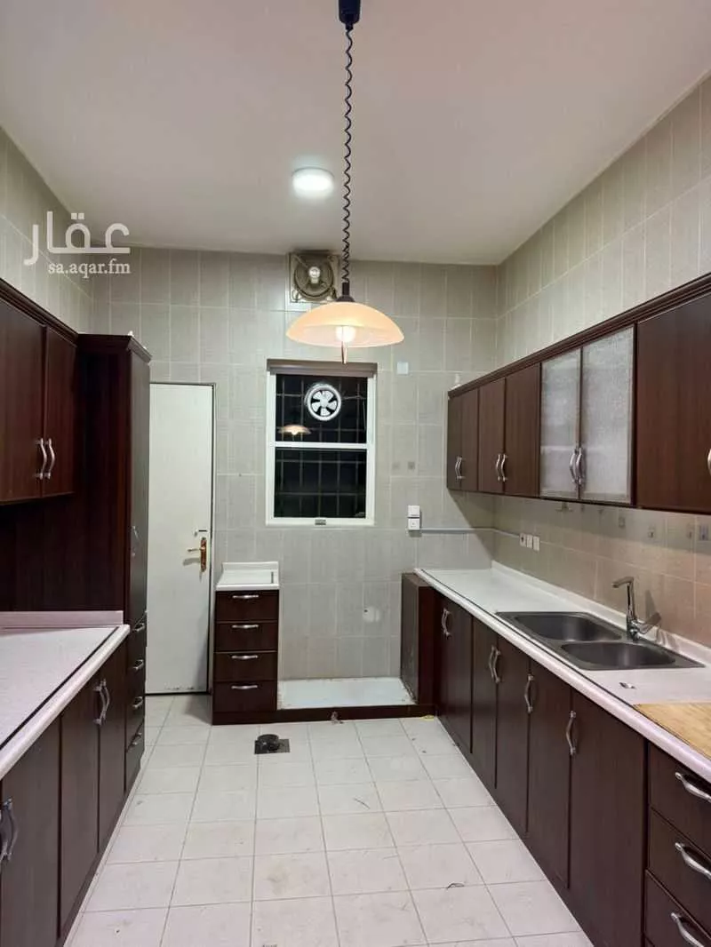 5 bedroom villa in Granada, Riyadh 12