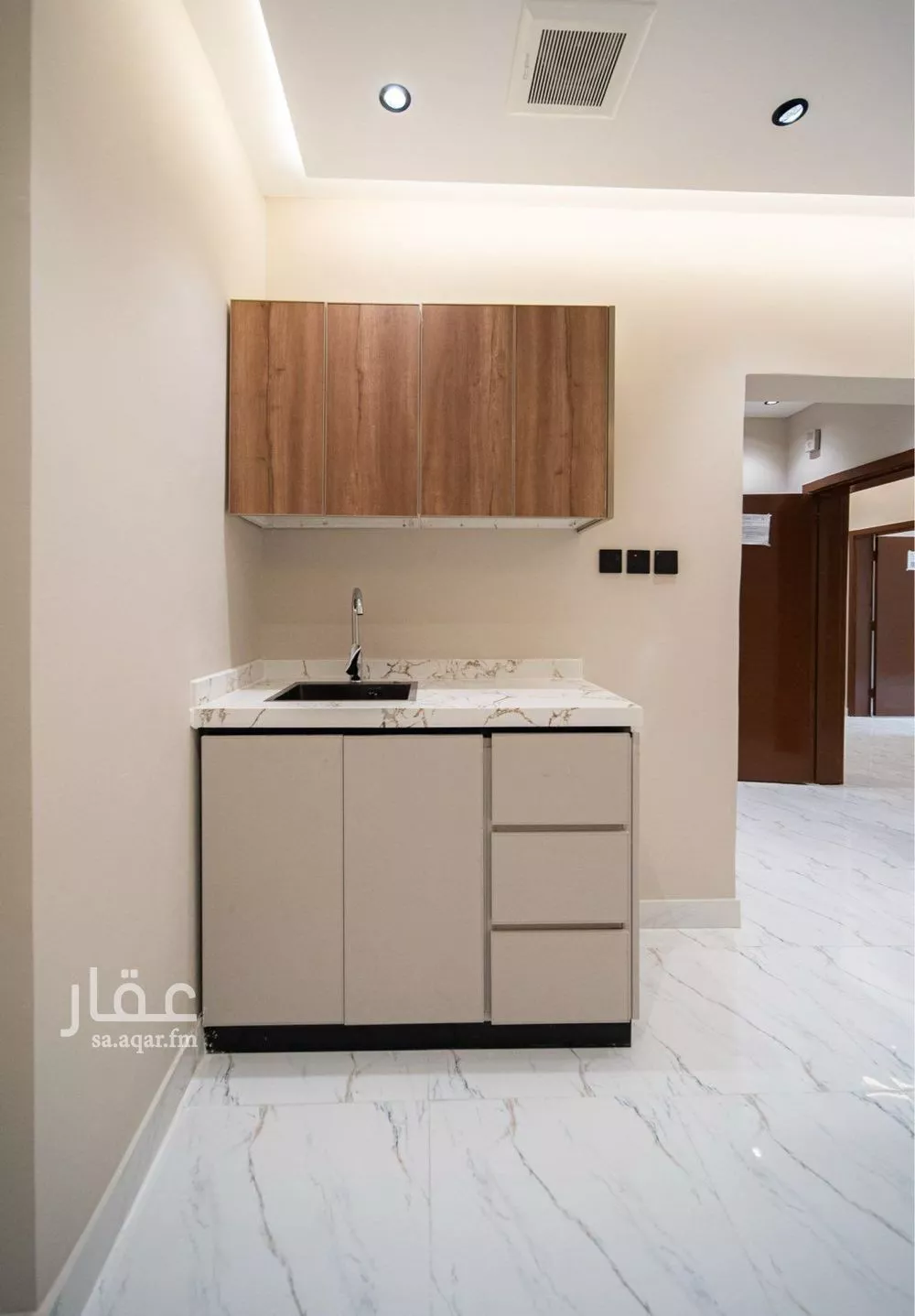 1 bedroom apartment in Hittin 3