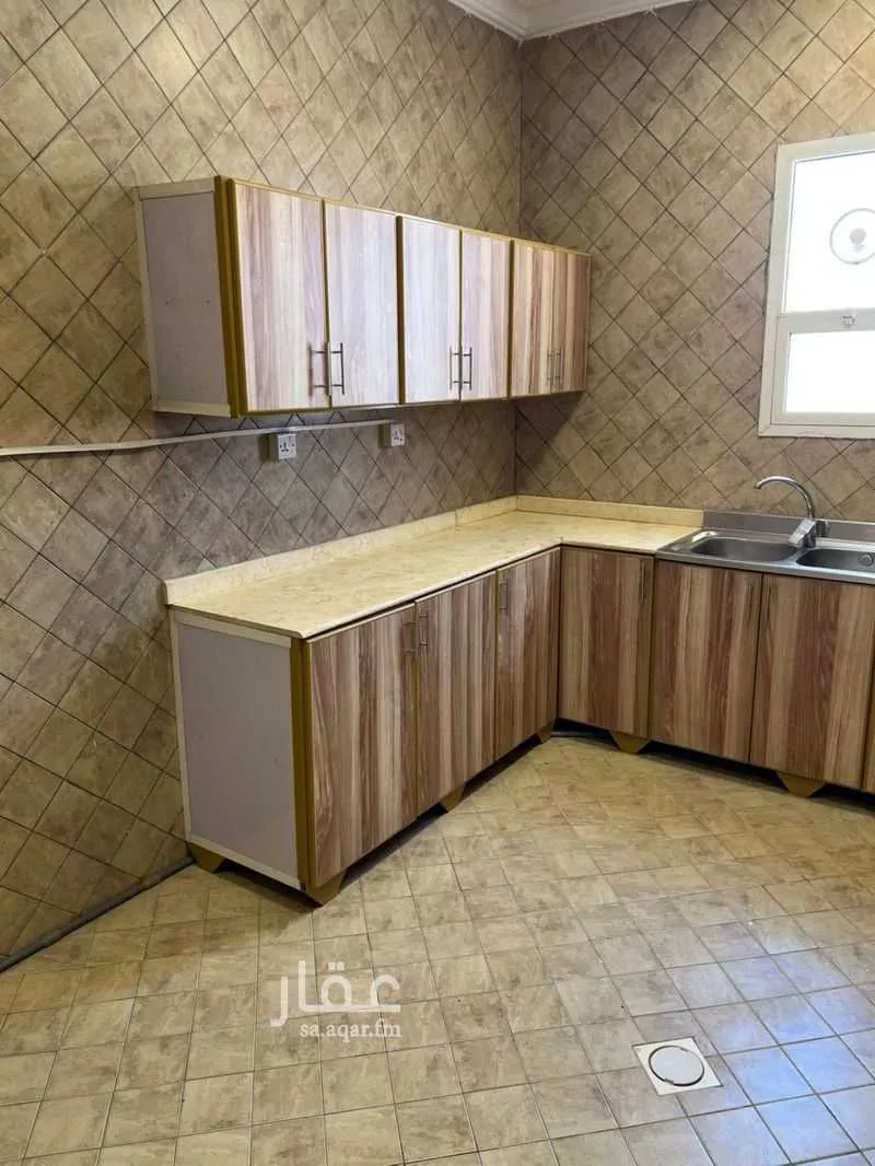 شقة 2 غرف في الملقا 7