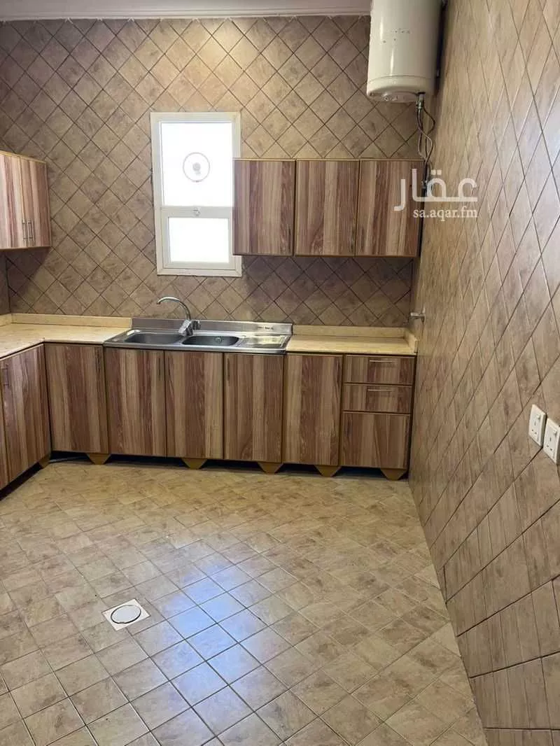 شقة 2 غرف في الملقا 8