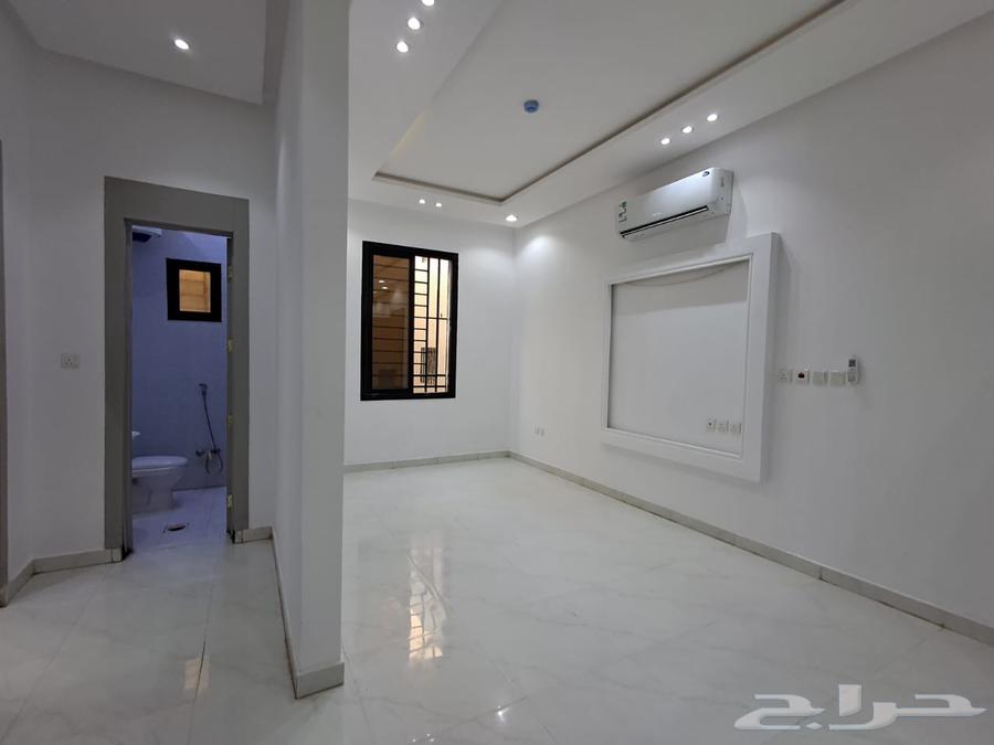 2 bedroom apartment in Al Rimal 6