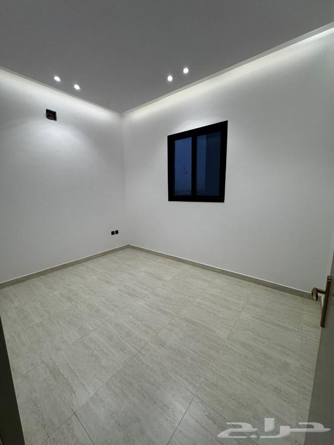 4 bedroom apartment in Al Bayan, Riyadh 7