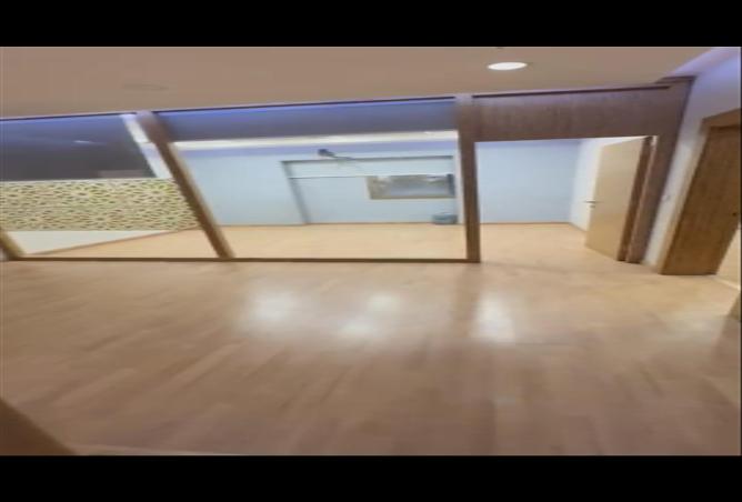 627 sqm office in Al Wurud 2