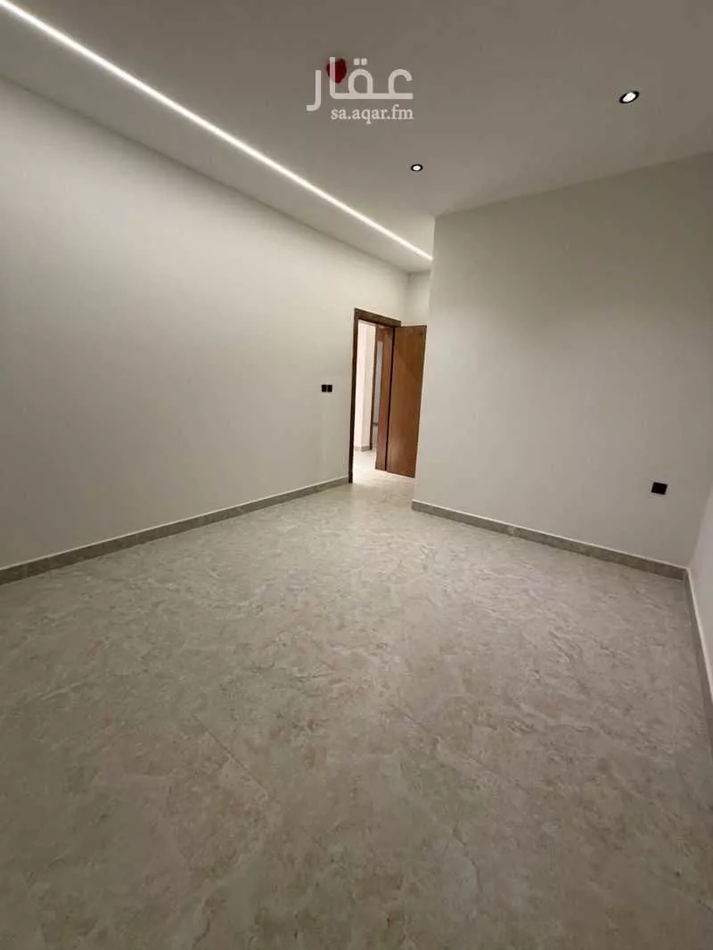 5 bedroom apartment in Al Rawdah, Eastern Province 5