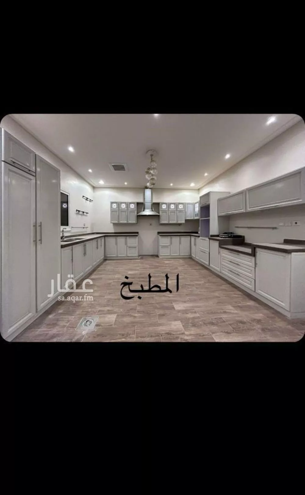 8 bedroom villa in Al Yasmin 24