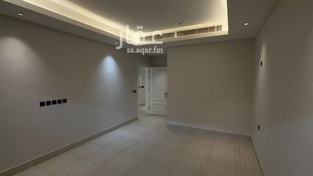 3 bedroom apartment in King Abdul Aziz, Riyadh 5