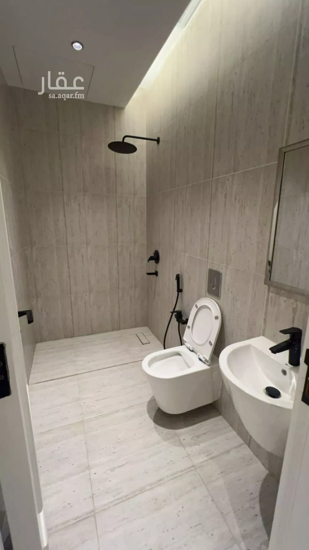 3 bedroom apartment in King Abdul Aziz, Riyadh 19