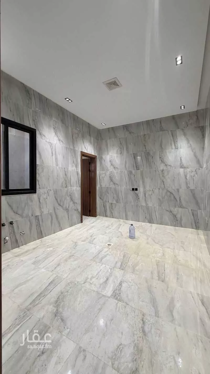 5 bedroom villa in Taibah, Riyadh 12