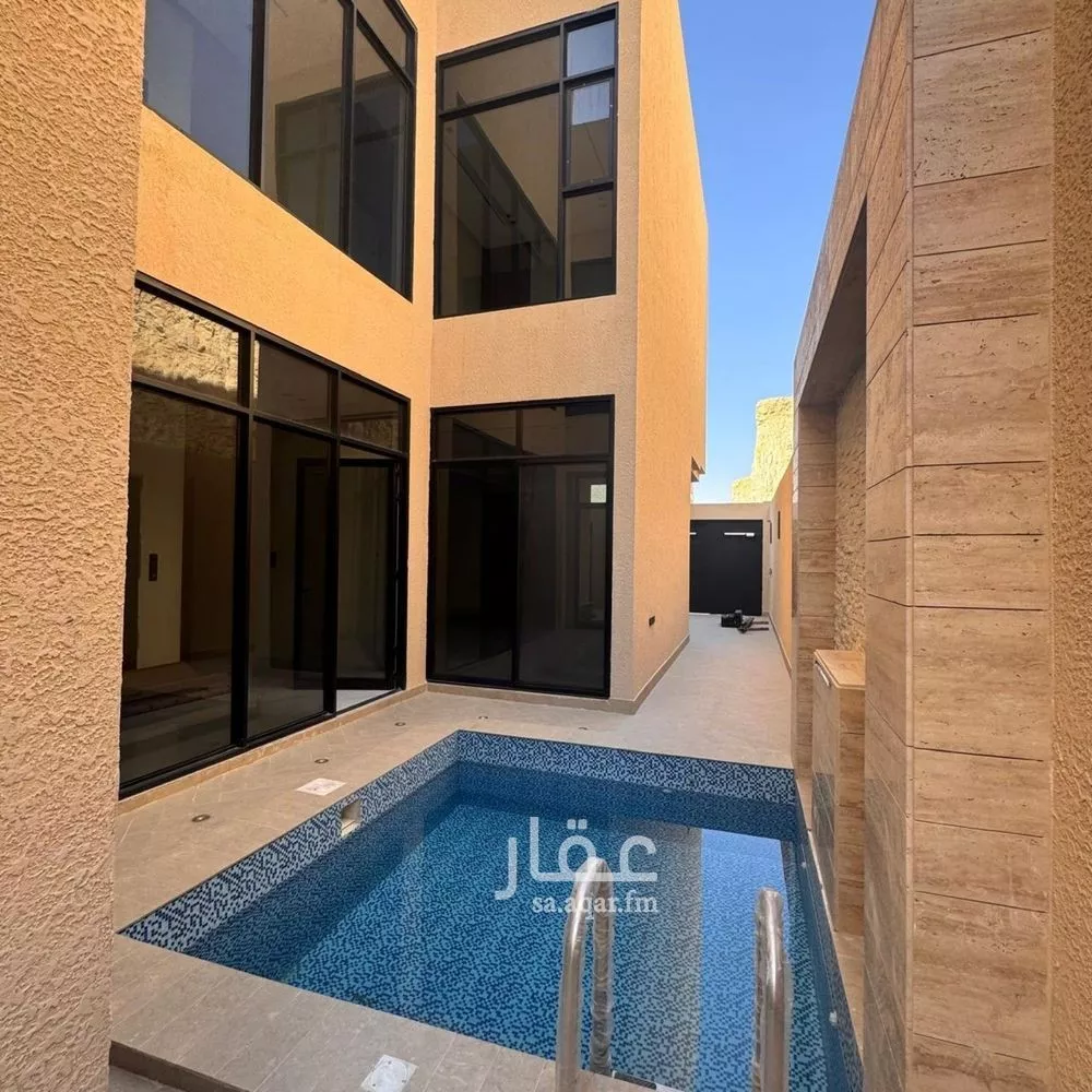 فيلا 5 غرف في النرجس 11