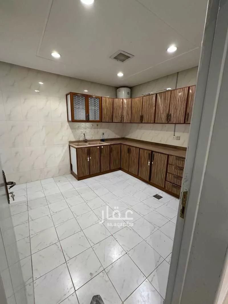 3 bedroom apartment in Al Malqa 8