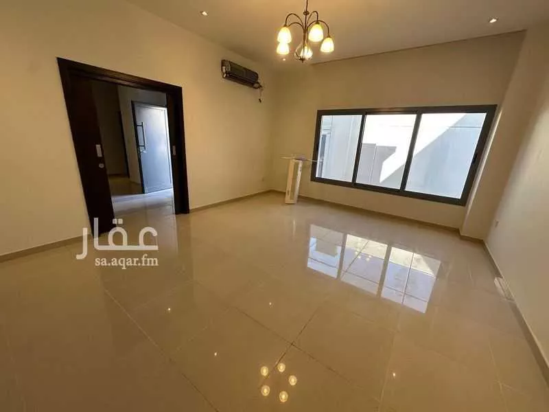 4 bedroom villa in Aramco 6