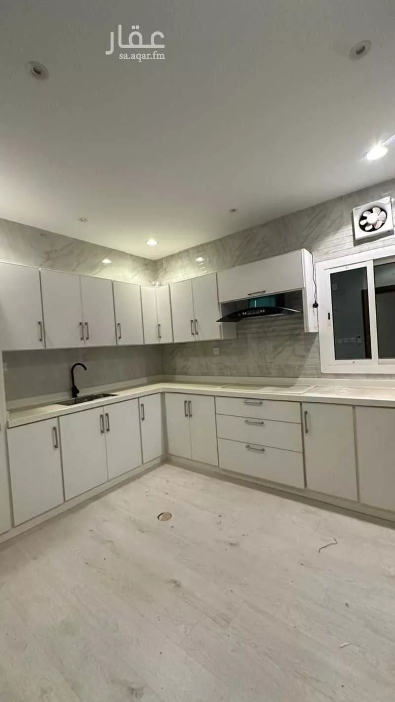 شقة 4 غرف في الواحة 11