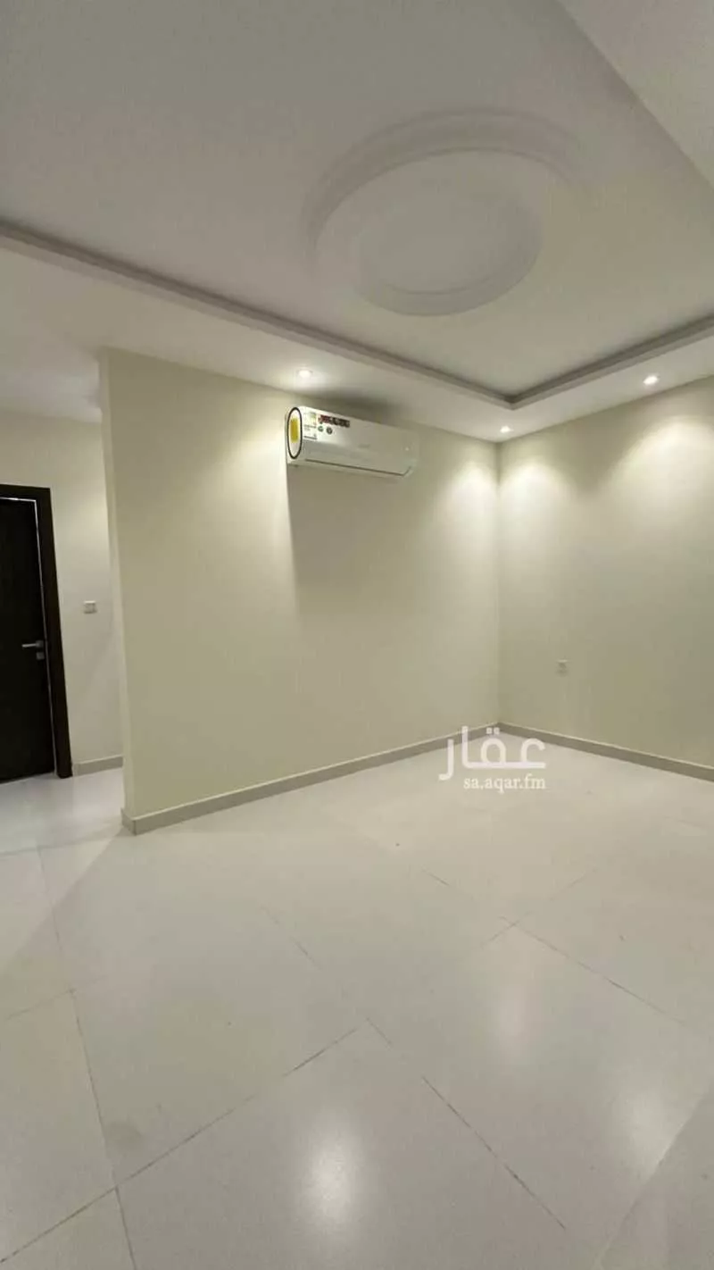 شقة 4 غرف في الواحة 6