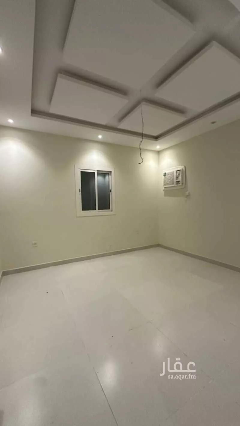 شقة 4 غرف في الواحة 8