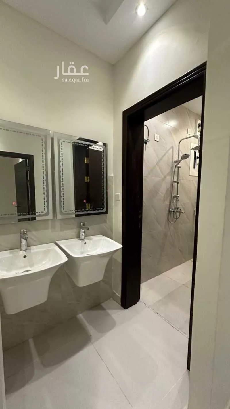 شقة 4 غرف في الواحة 9