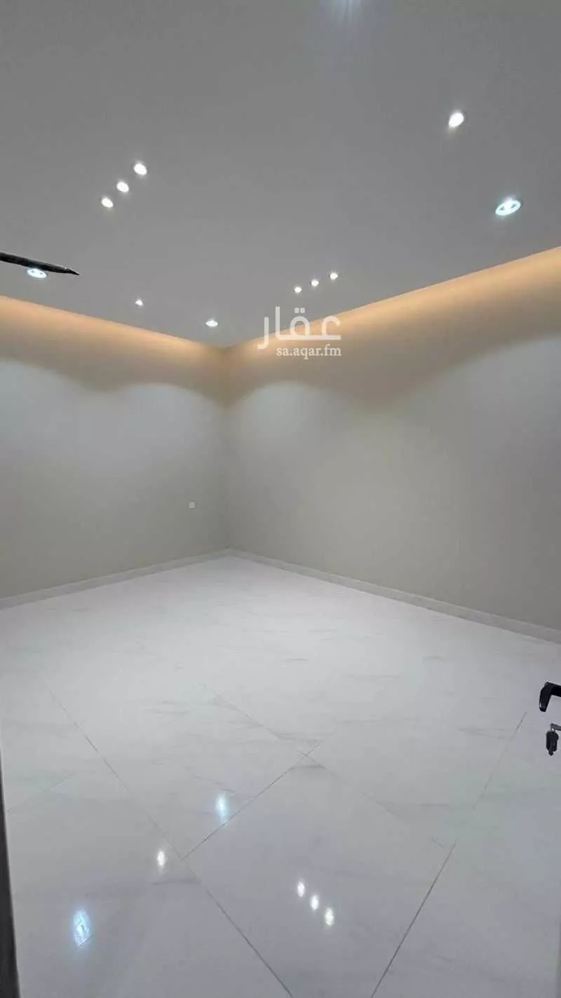 6 bedroom apartment in Warqan, Madinah 13