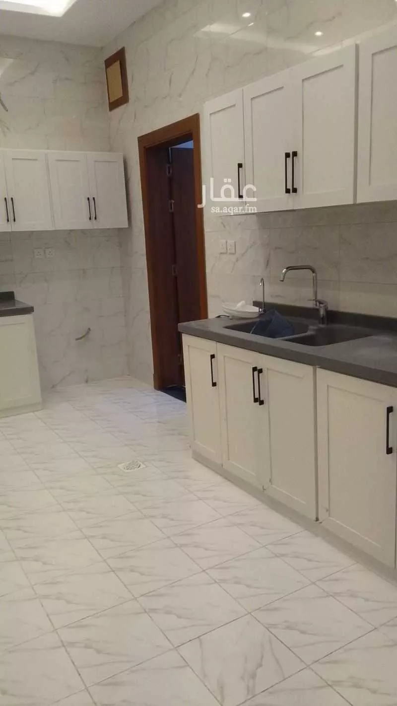 6 bedroom apartment in Al Marwa 5