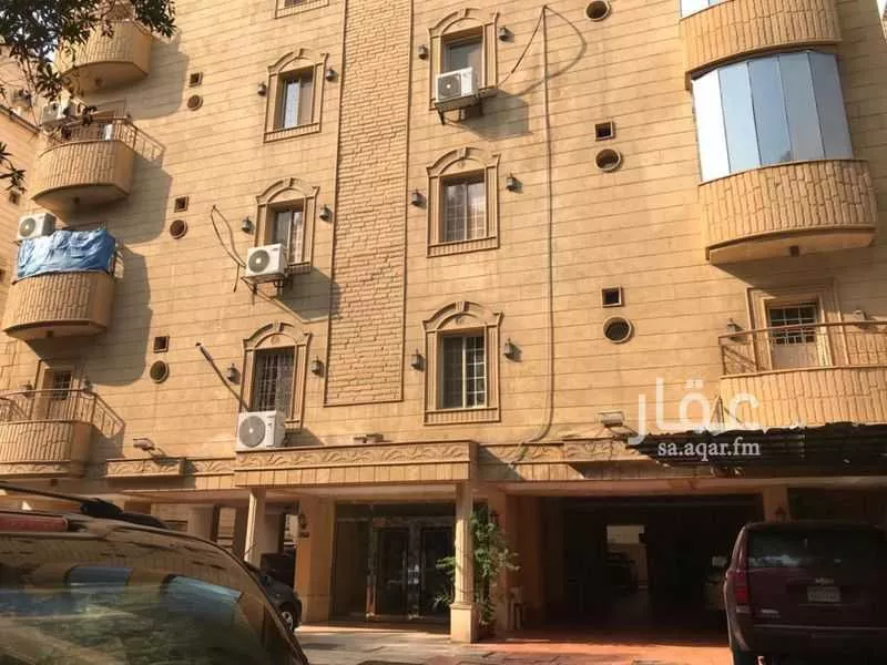 4 bedroom apartment in Al Marwa 6