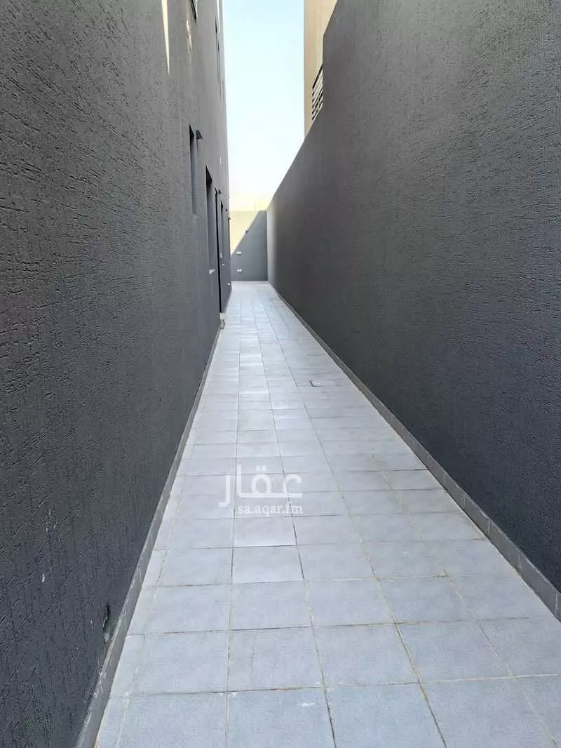 3 bedroom floor in Al Aridh 18