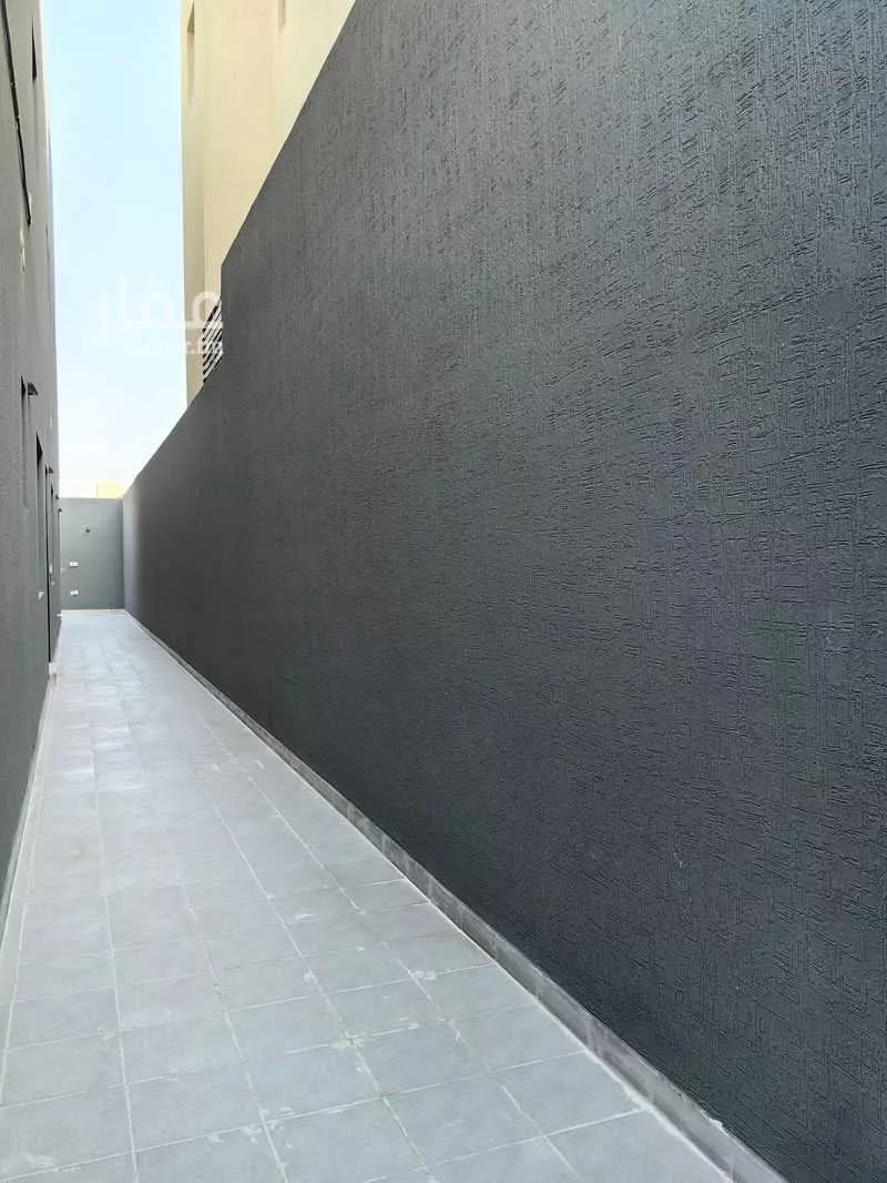 3 bedroom floor in Al Aridh 20