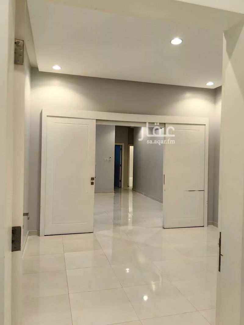 3 bedroom floor in Al Aridh 21