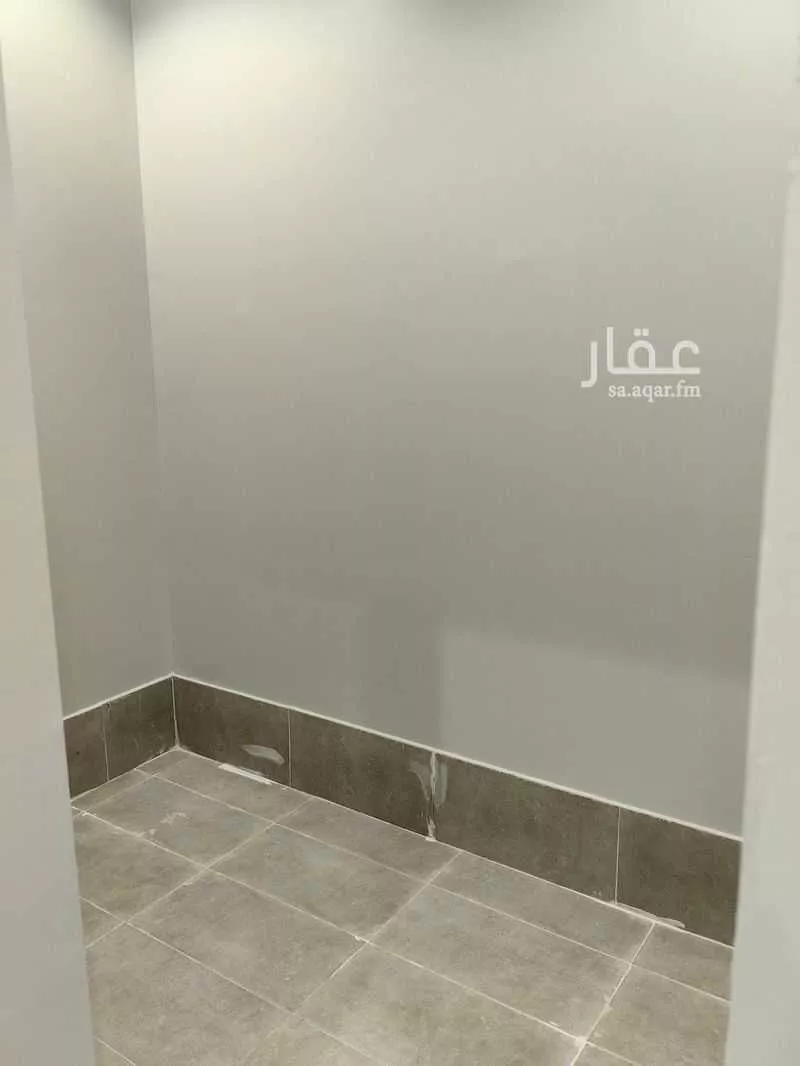 3 bedroom floor in Al Aridh 10