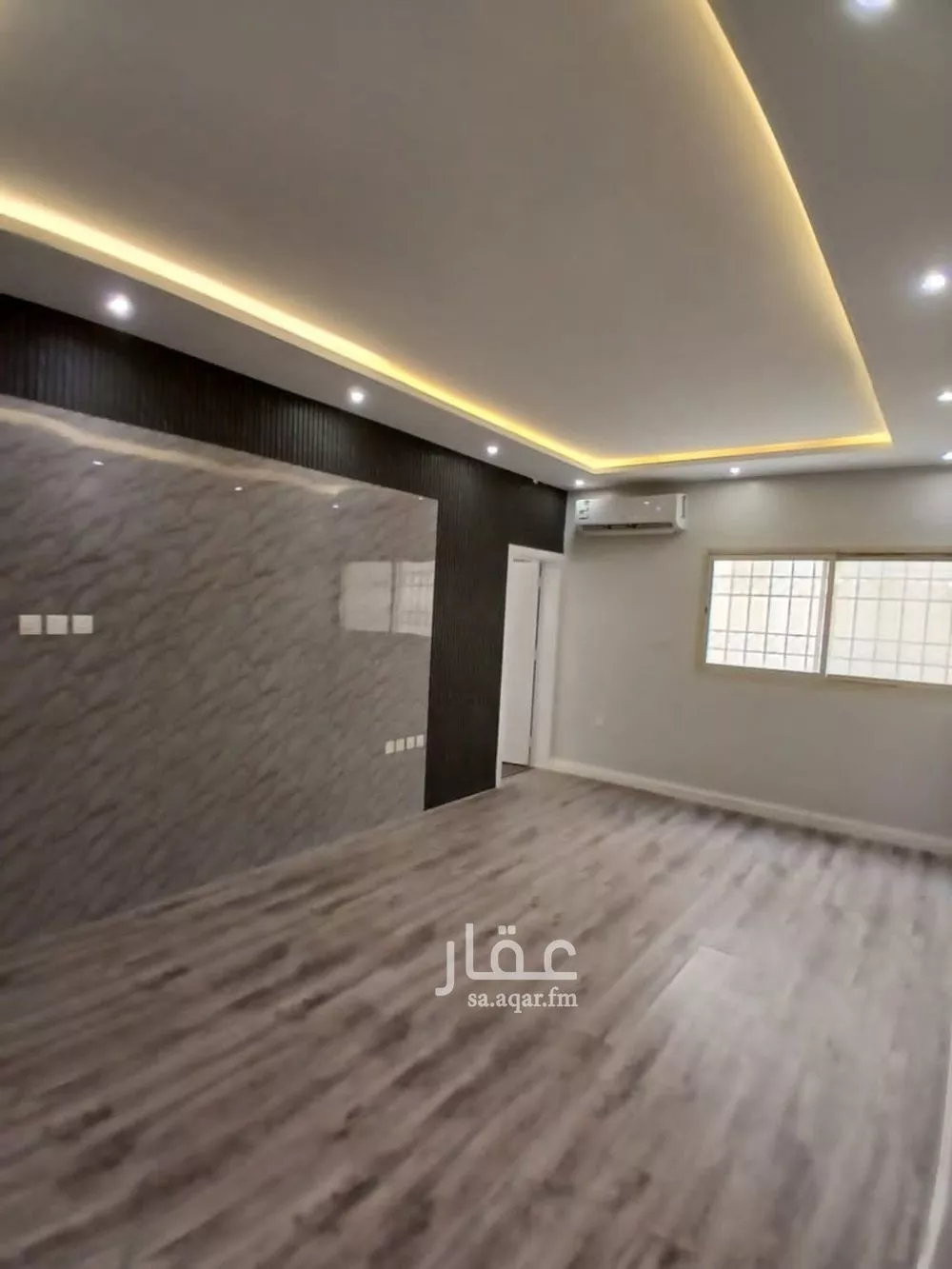 1 bedroom apartment in Al Falah 12