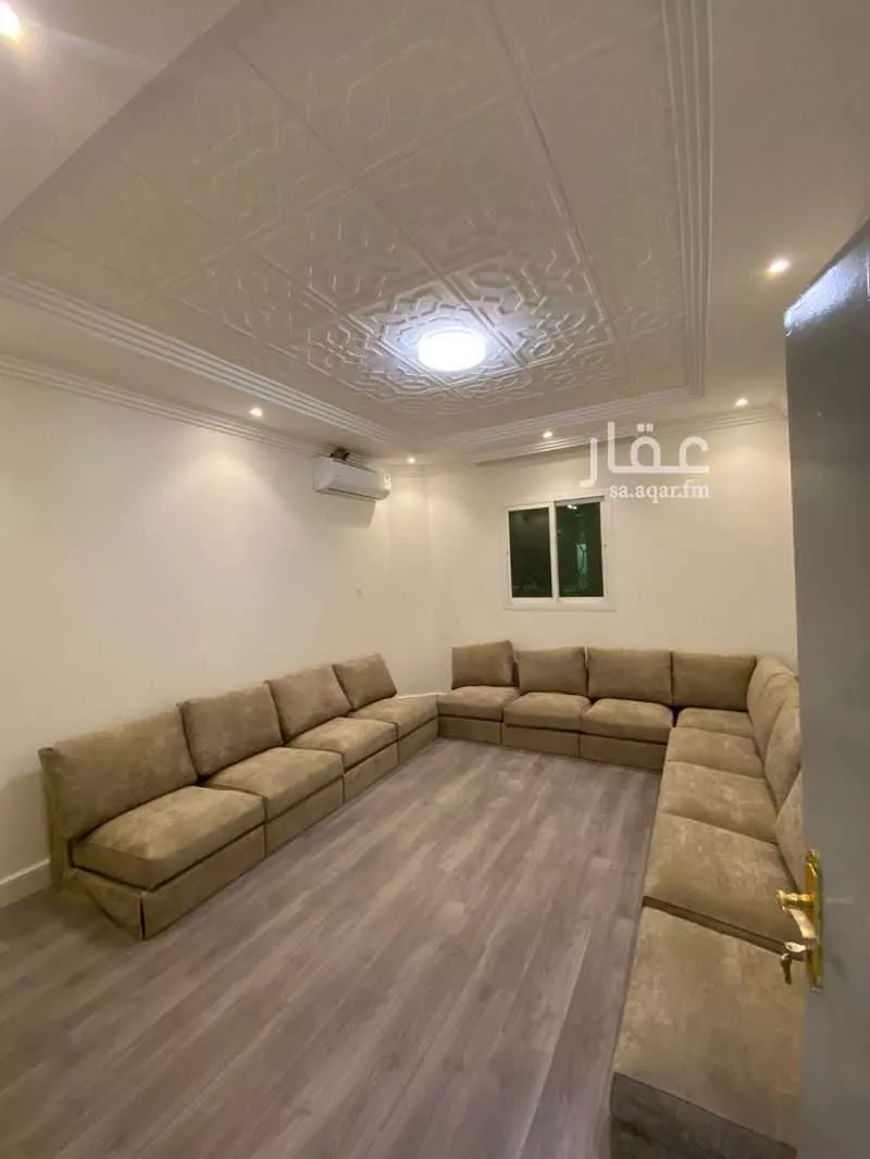 3 bedroom apartment in Ishbiliyah, Riyadh 4