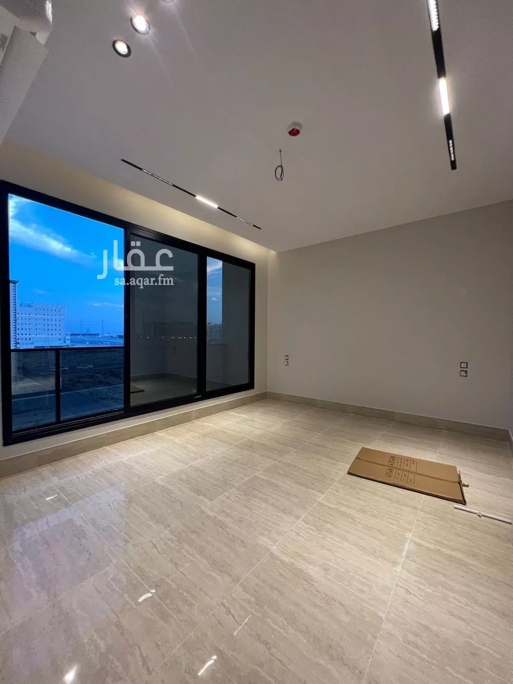 شقة 4 غرف في المنتزة 2