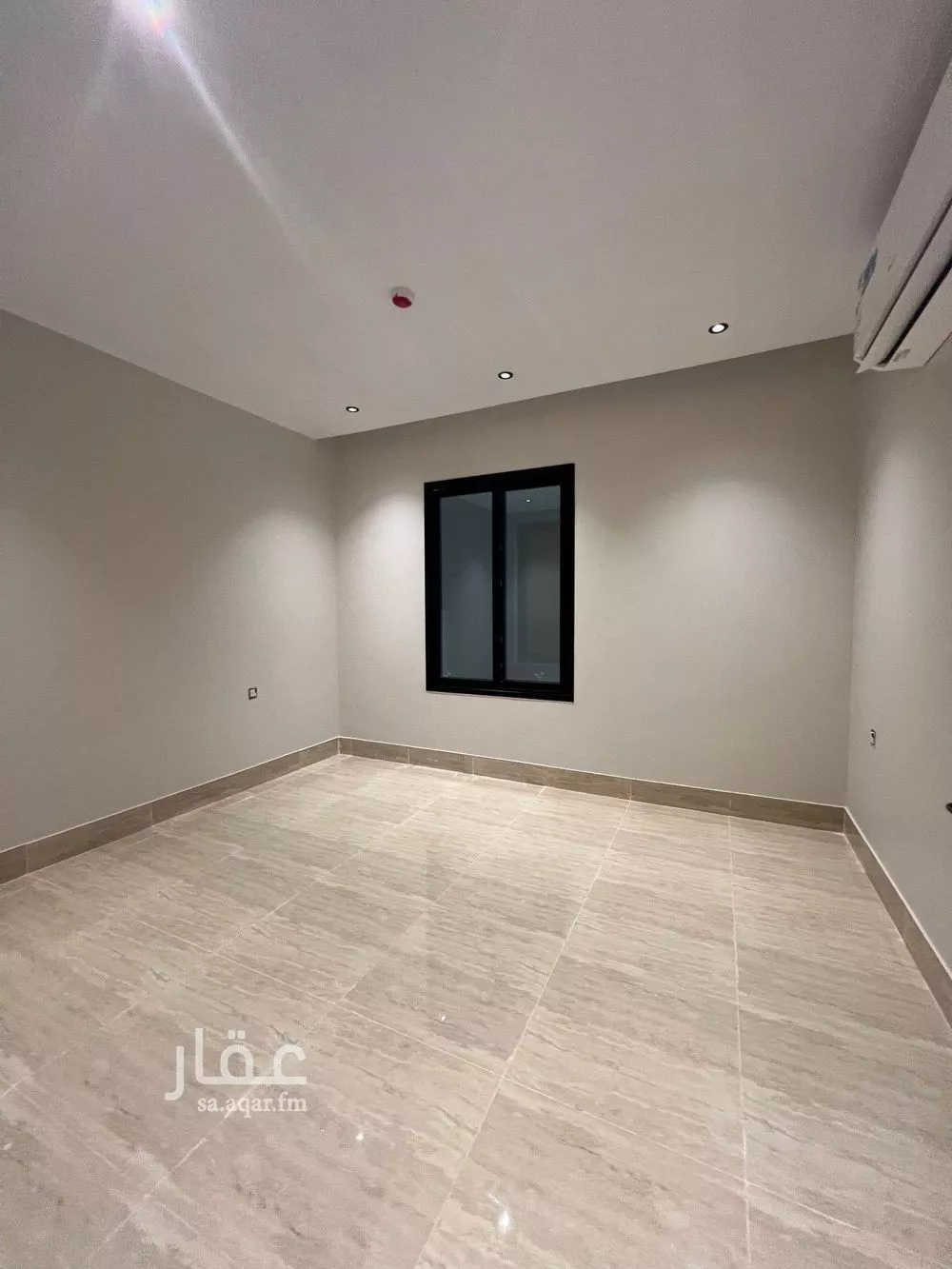 شقة 4 غرف في المنتزة 5